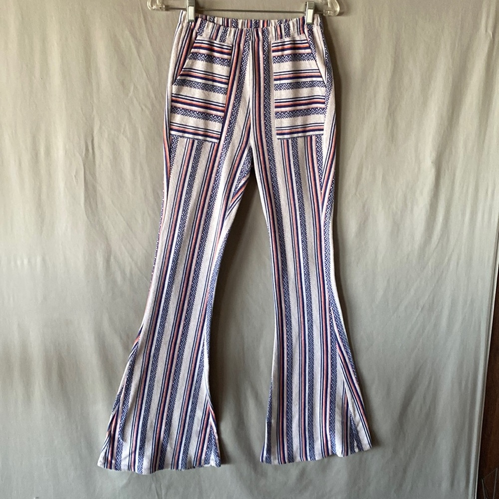 Volcum Stone Row Retro Print Bellbottom Pants. Pockets Blue Peach. Vintage Look.